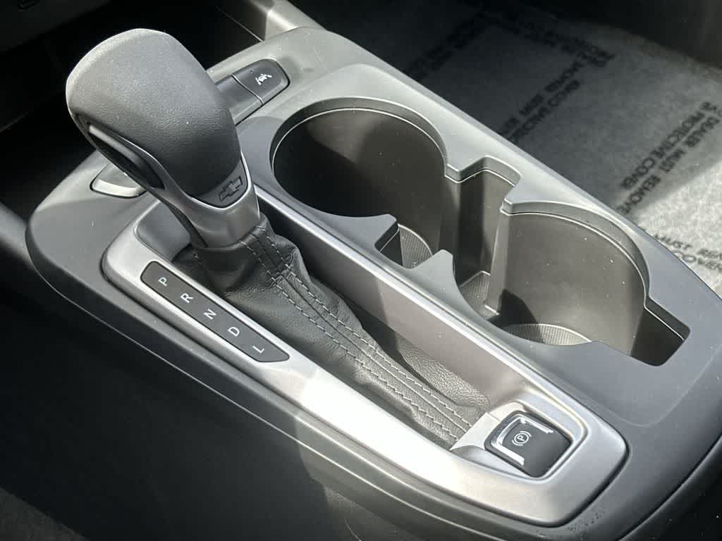 Thumbnail: 2025 Chevrolet Trax - 21