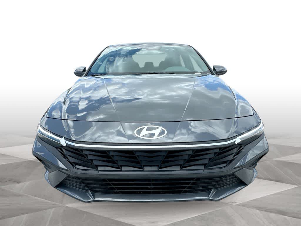 Thumbnail: 2026 Hyundai Elantra - 3