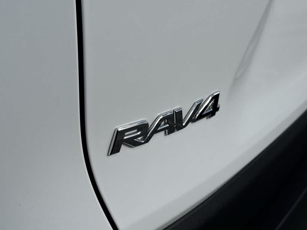 Thumbnail: 2024 Toyota RAV4 - 11