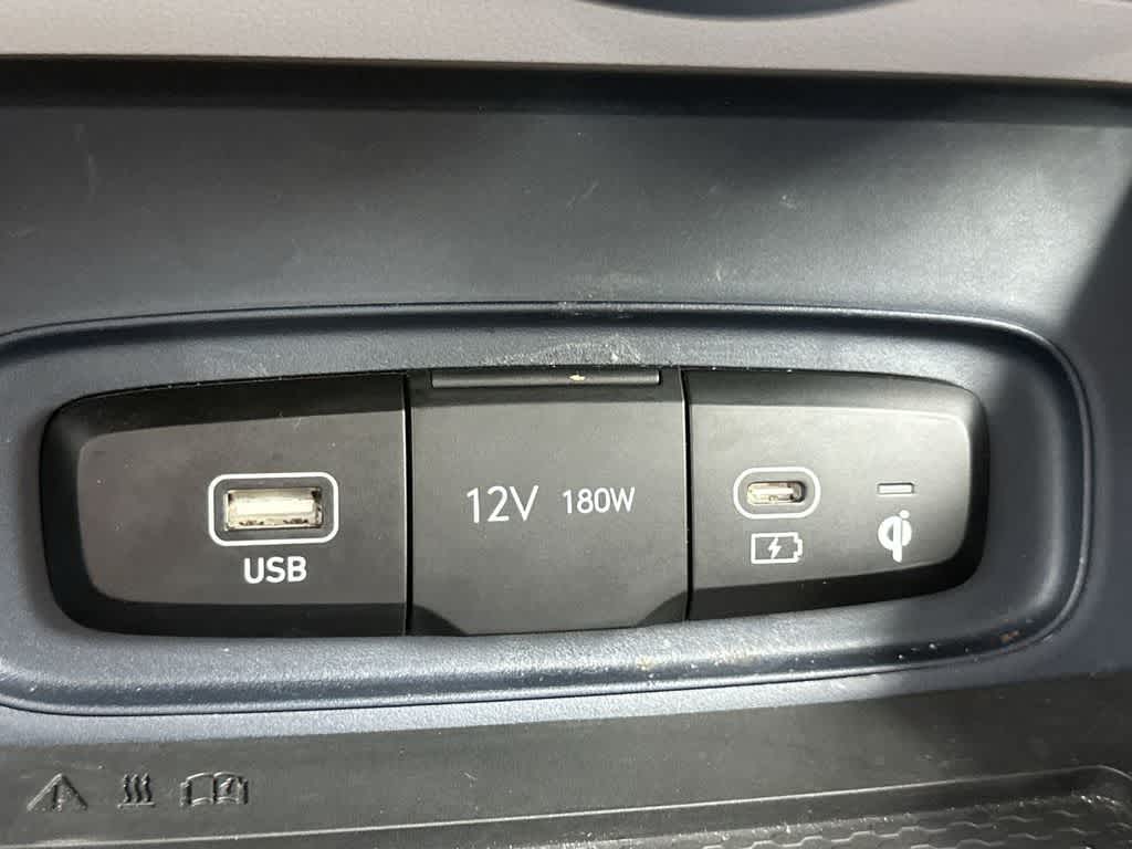 Thumbnail: 2024 Hyundai Venue - 18