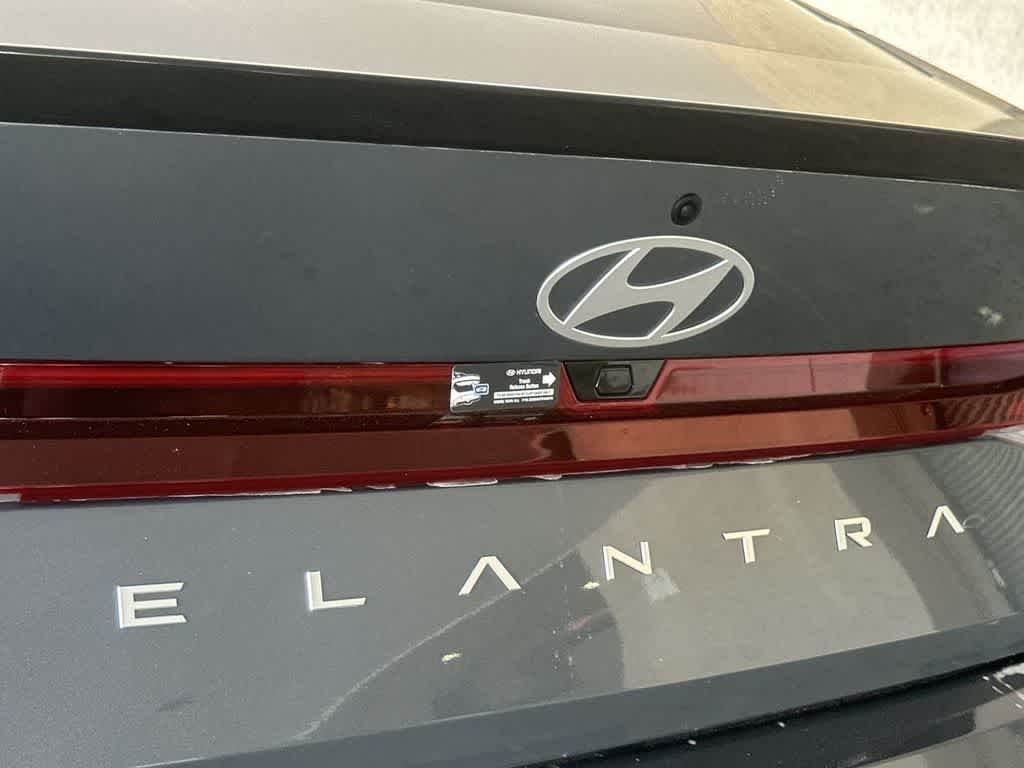 Thumbnail: 2026 Hyundai Elantra - 11