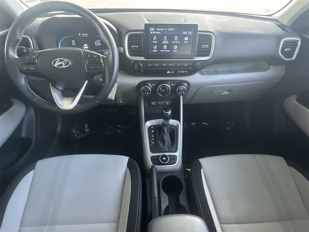 Thumbnail: 2023 Hyundai Venue - 24