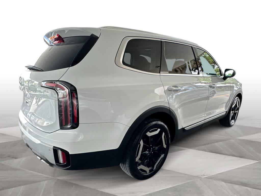 Thumbnail: 2023 Kia Telluride - 7