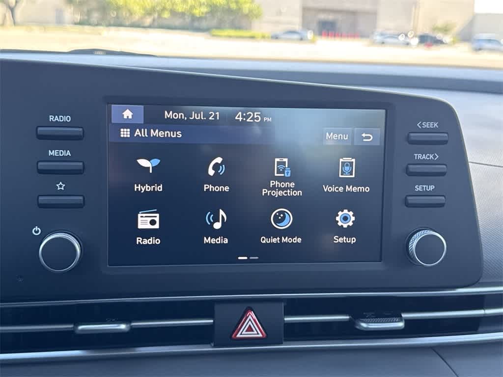 Thumbnail: 2025 Hyundai Elantra - 18