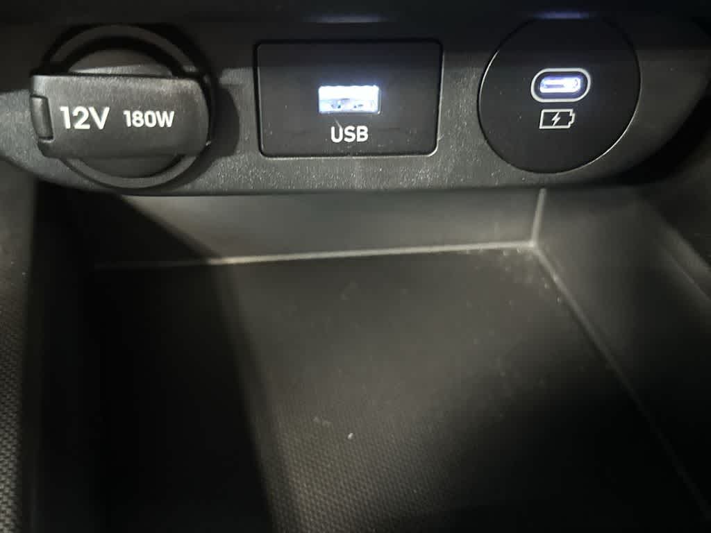 Thumbnail: 2024 Hyundai Elantra - 17