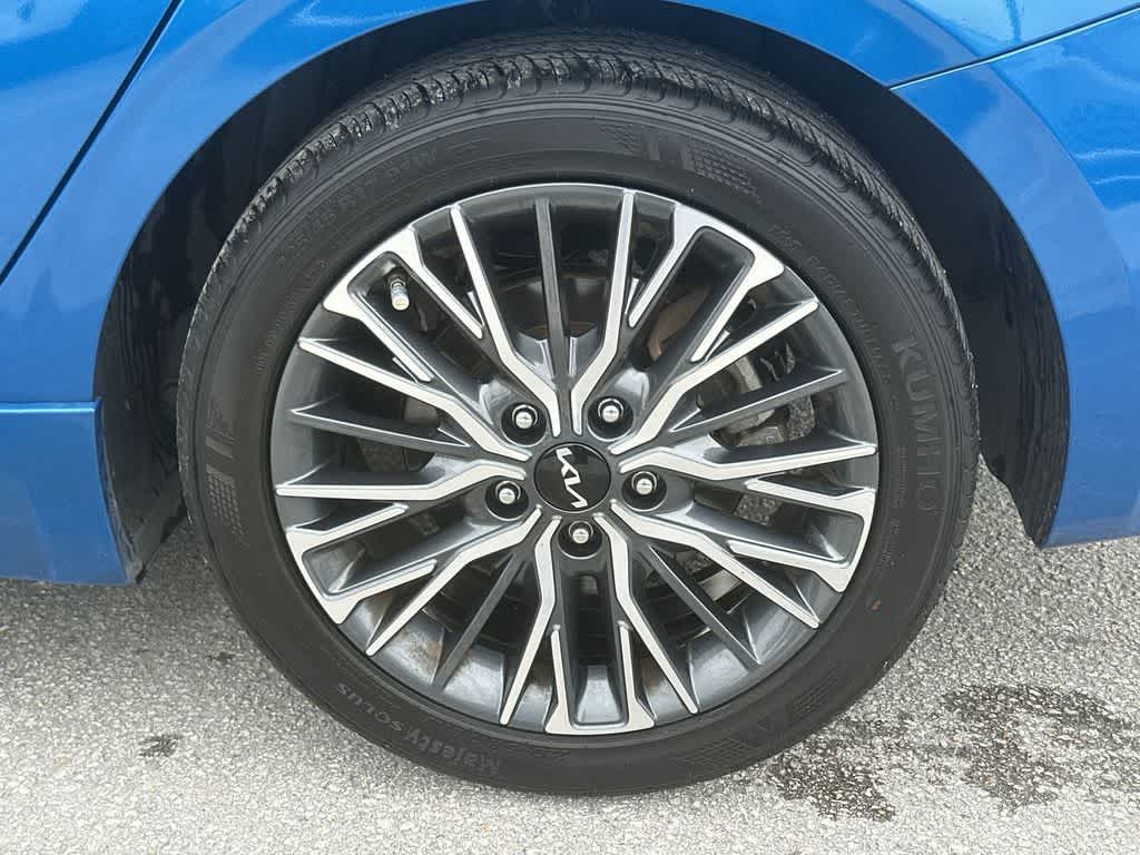 Thumbnail: 2023 Kia Forte - 11