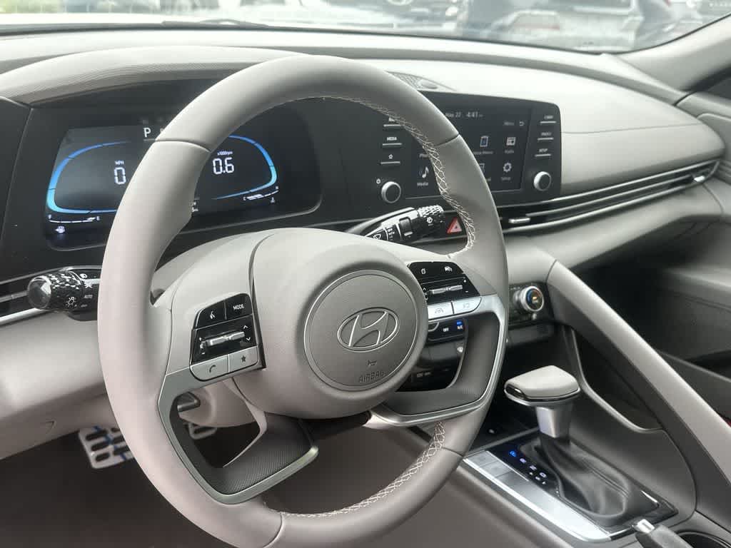 Thumbnail: 2026 Hyundai Elantra - 17