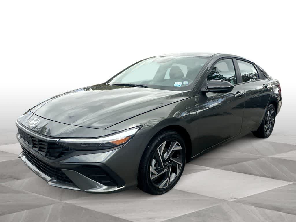 Thumbnail: 2025 Hyundai Elantra - 4