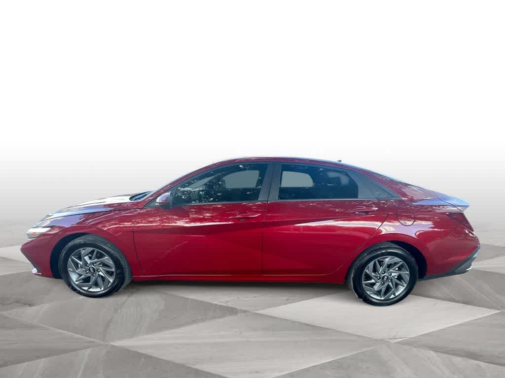 Thumbnail: 2024 Hyundai Elantra - 5