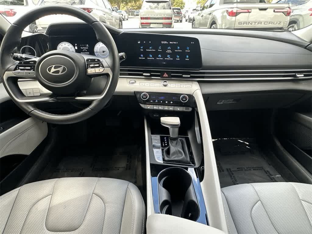 Thumbnail: 2024 Hyundai Elantra - 24