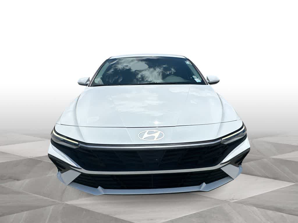 Thumbnail: 2025 Hyundai Elantra - 3
