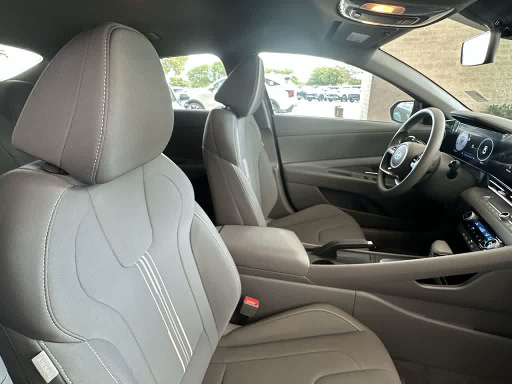 Thumbnail: 2024 Hyundai Elantra - 28