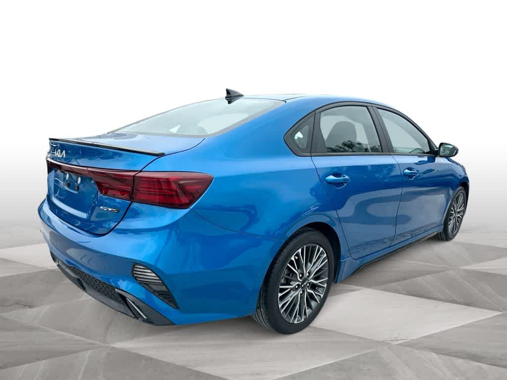 Thumbnail: 2023 Kia Forte - 8