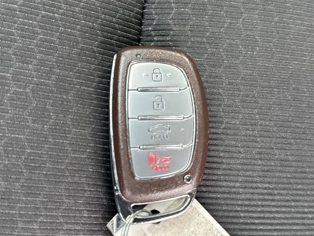 Thumbnail: 2018 Hyundai Elantra - 28