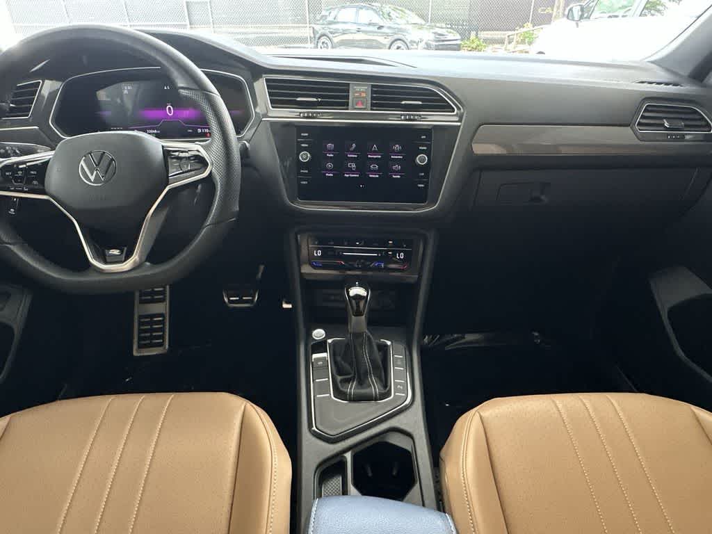 Thumbnail: 2024 Volkswagen Tiguan - 24