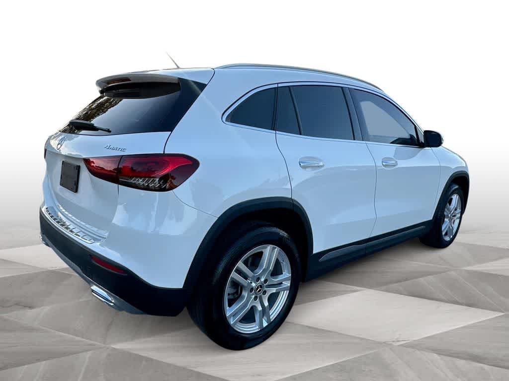 Thumbnail: 2021 Mercedes-Benz GLA - 8