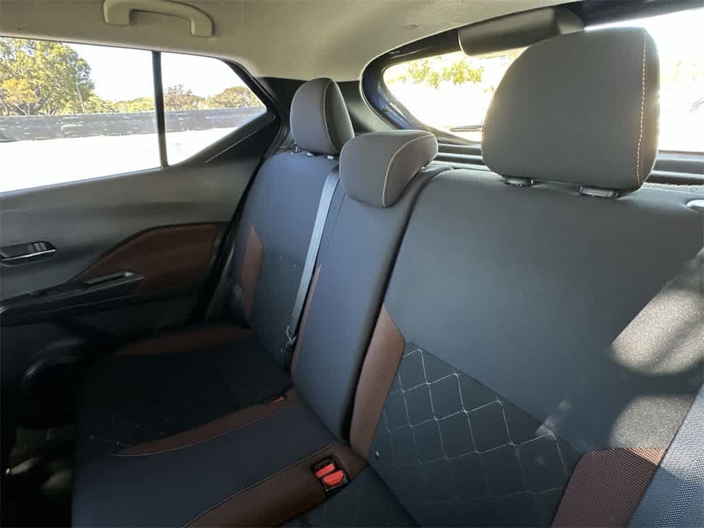 Thumbnail: 2018 Nissan Kicks - 22