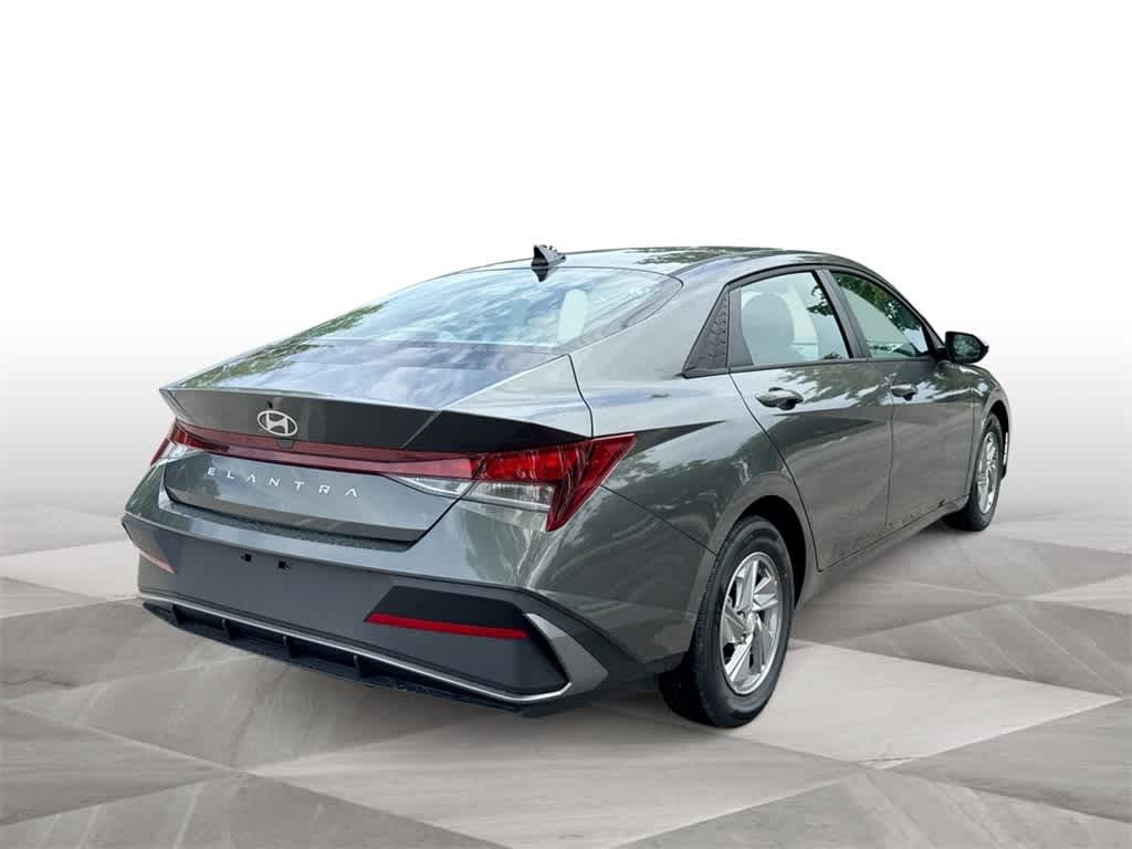 Thumbnail: 2025 Hyundai Elantra - 8