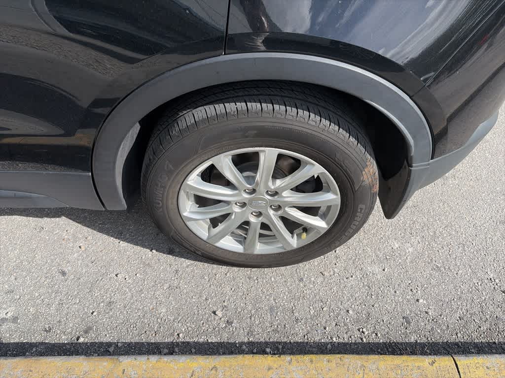 Thumbnail: 2019 Cadillac XT4 - 10