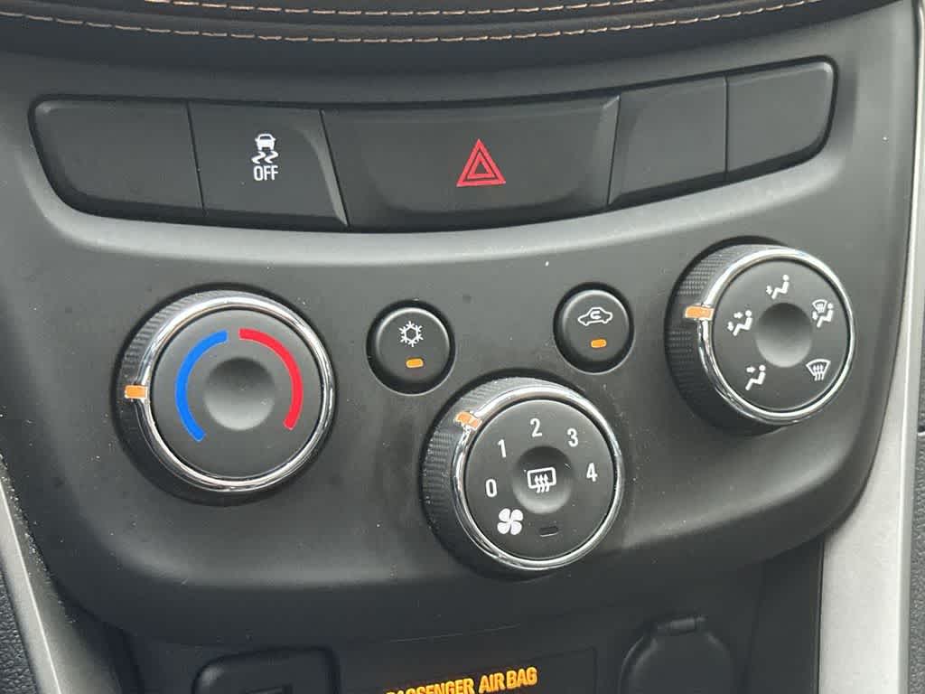 Thumbnail: 2022 Chevrolet Trax - 20