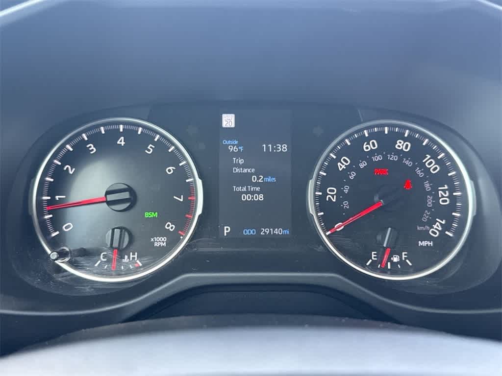 2022 Toyota RAV4 XLE 17