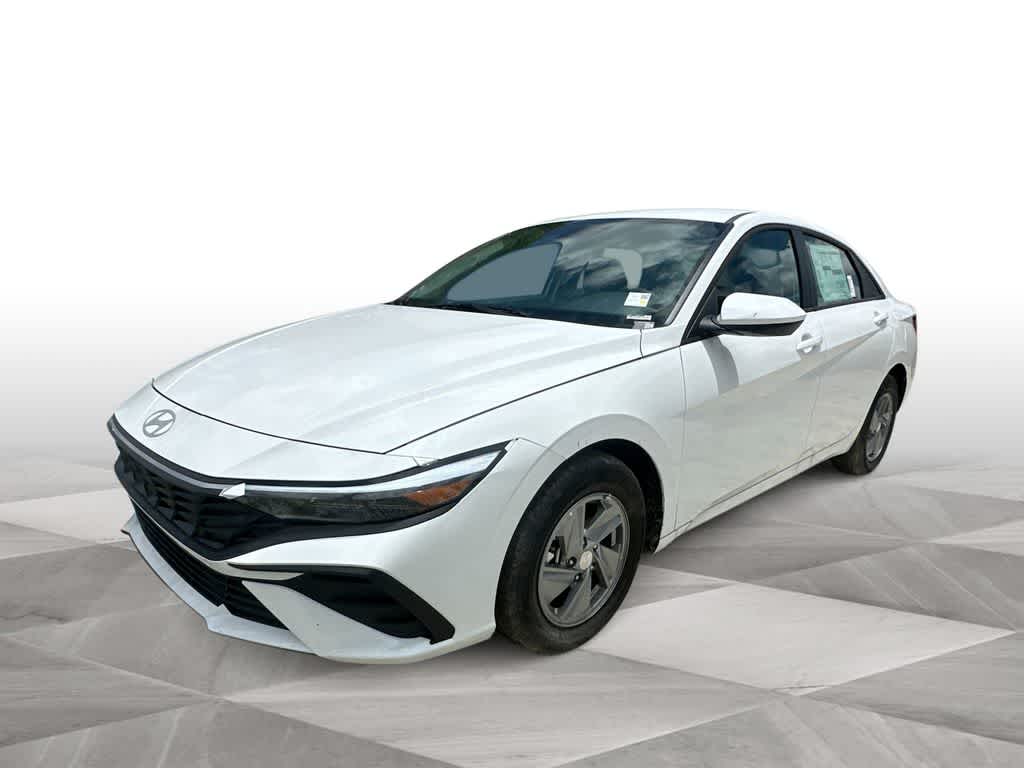 Thumbnail: 2026 Hyundai Elantra - 4