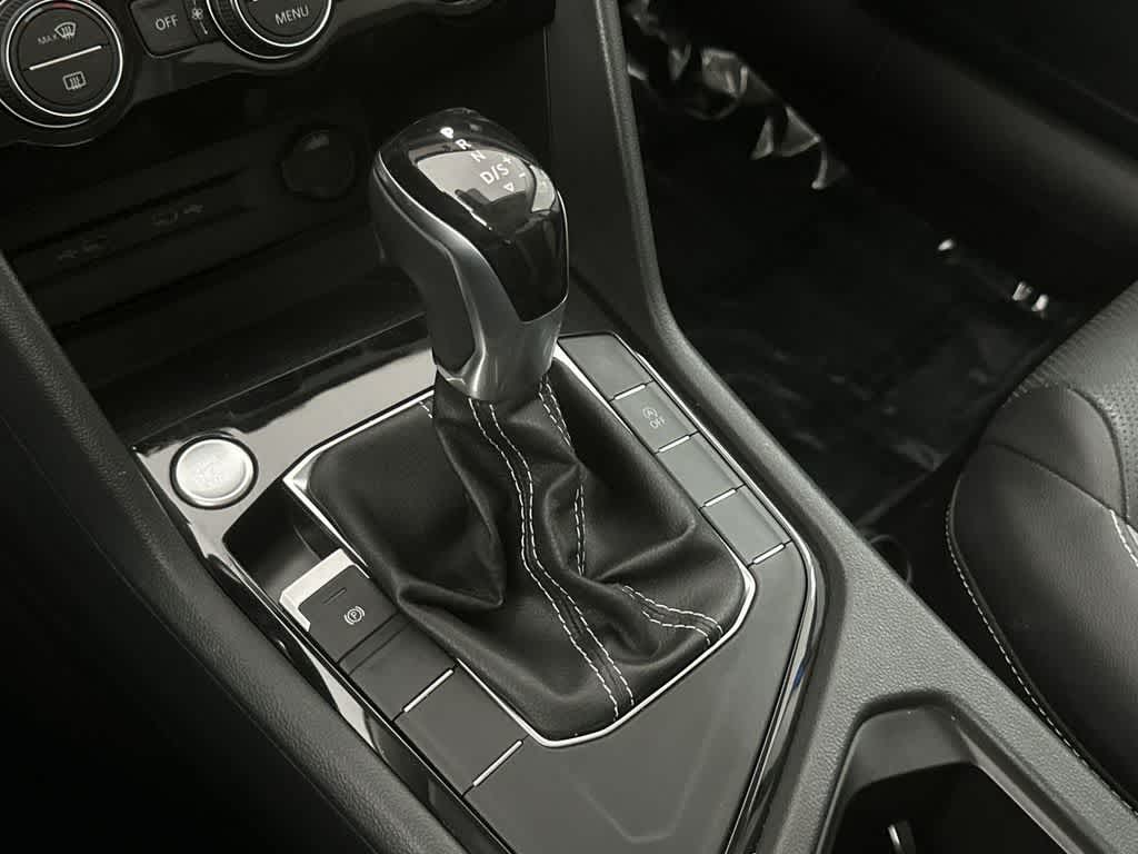 Thumbnail: 2022 Volkswagen Taos - 21