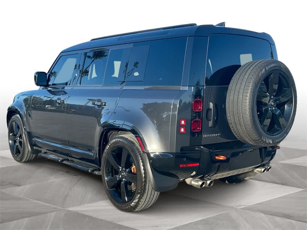 Thumbnail: 2023 Land Rover Defender - 6