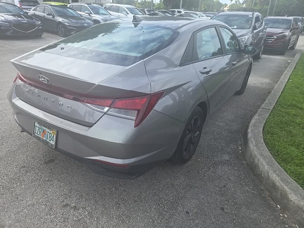 Thumbnail: 2021 Hyundai Elantra - 5