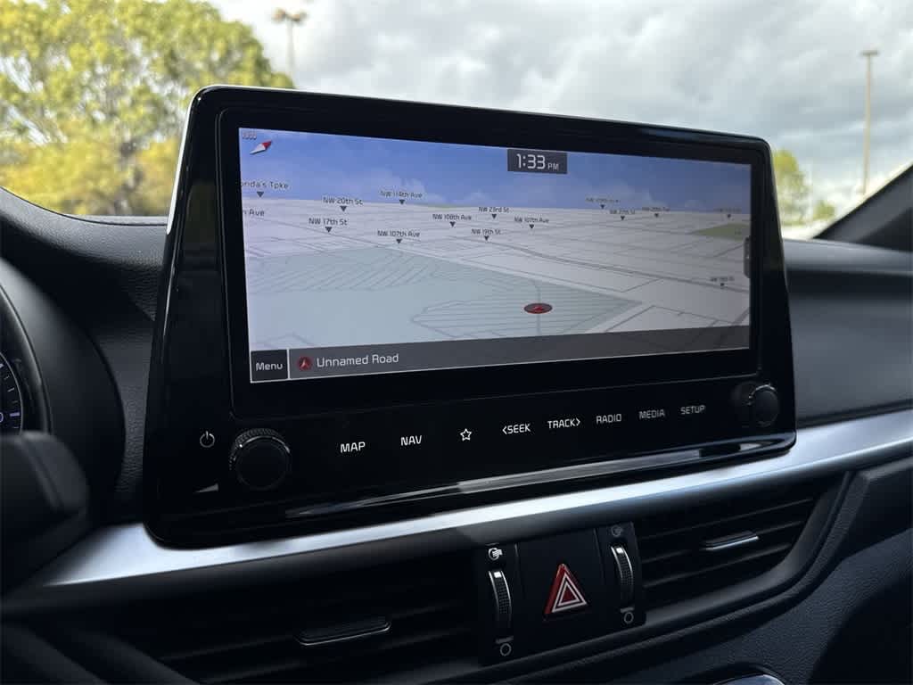 Thumbnail: 2022 Kia Forte - 18