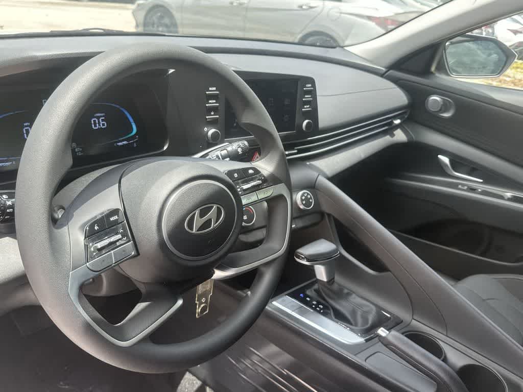 Thumbnail: 2026 Hyundai Elantra - 17
