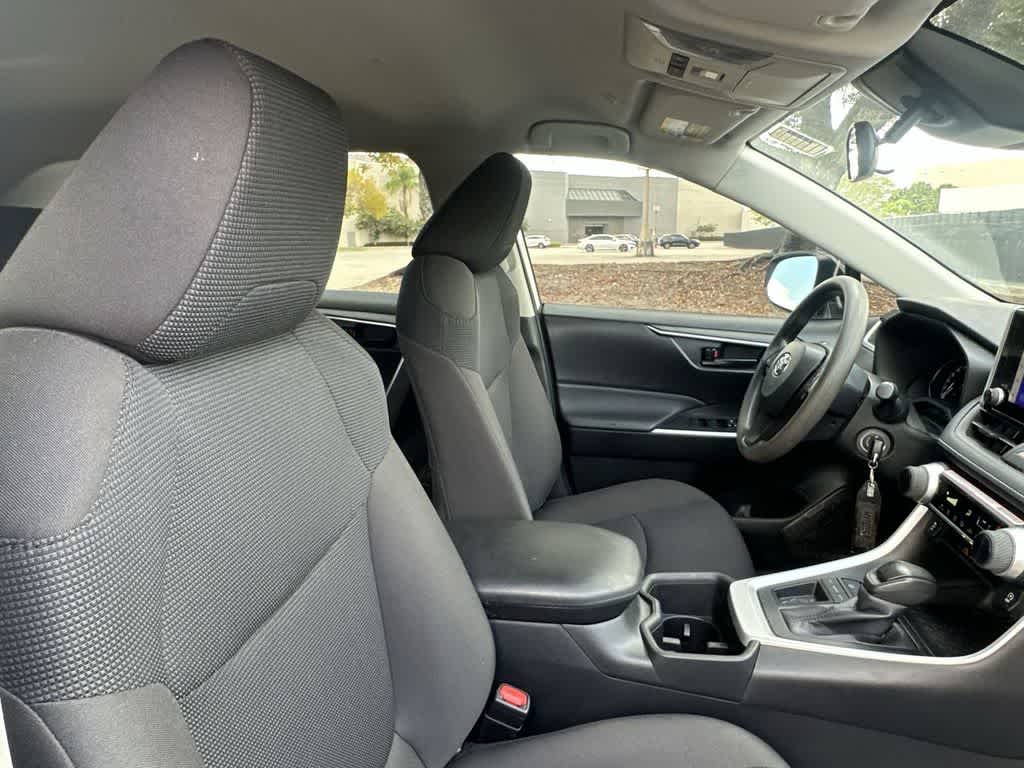 Thumbnail: 2024 Toyota RAV4 - 27