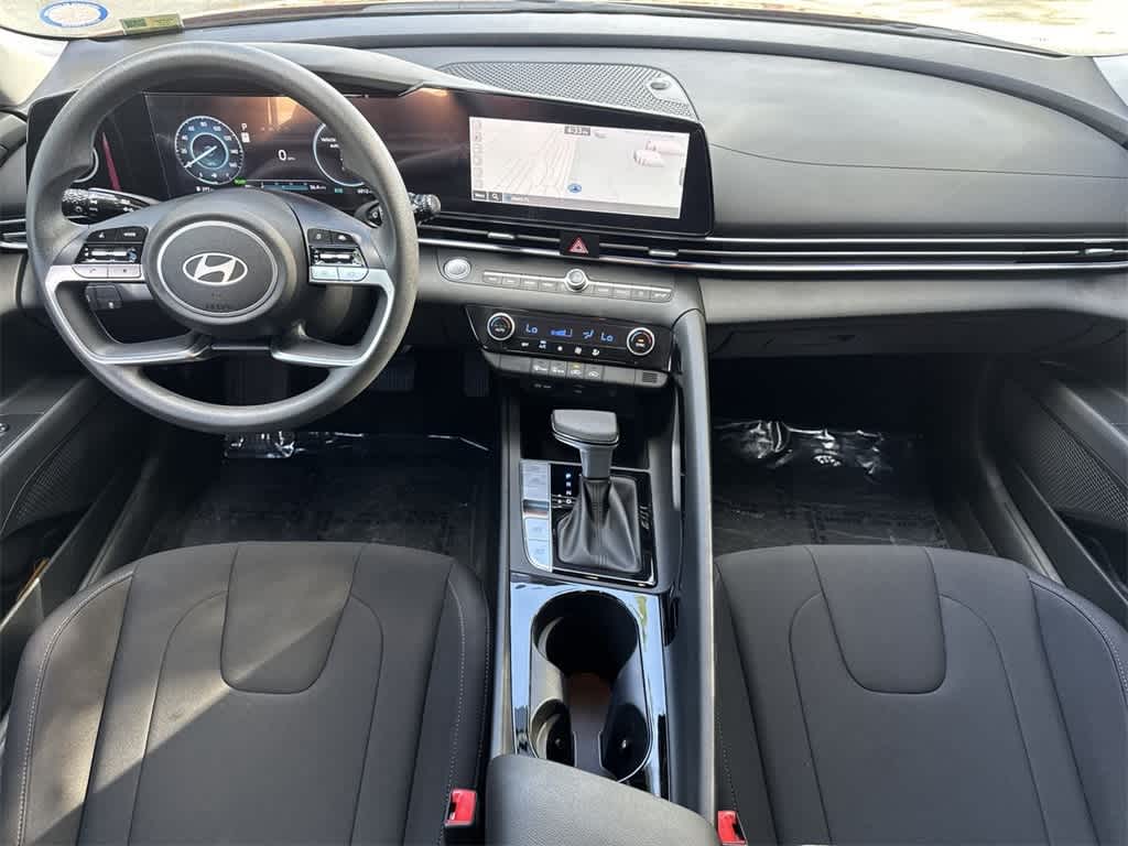 Thumbnail: 2024 Hyundai Elantra - 24