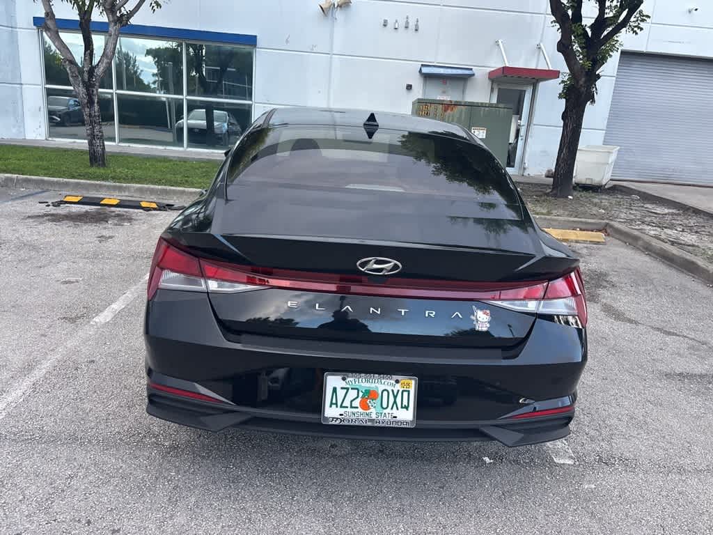 Thumbnail: 2023 Hyundai Elantra - 5