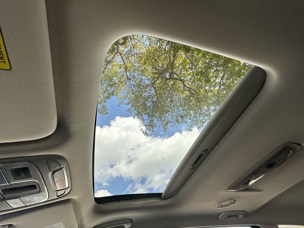 Thumbnail: 2024 Kia Telluride - 17