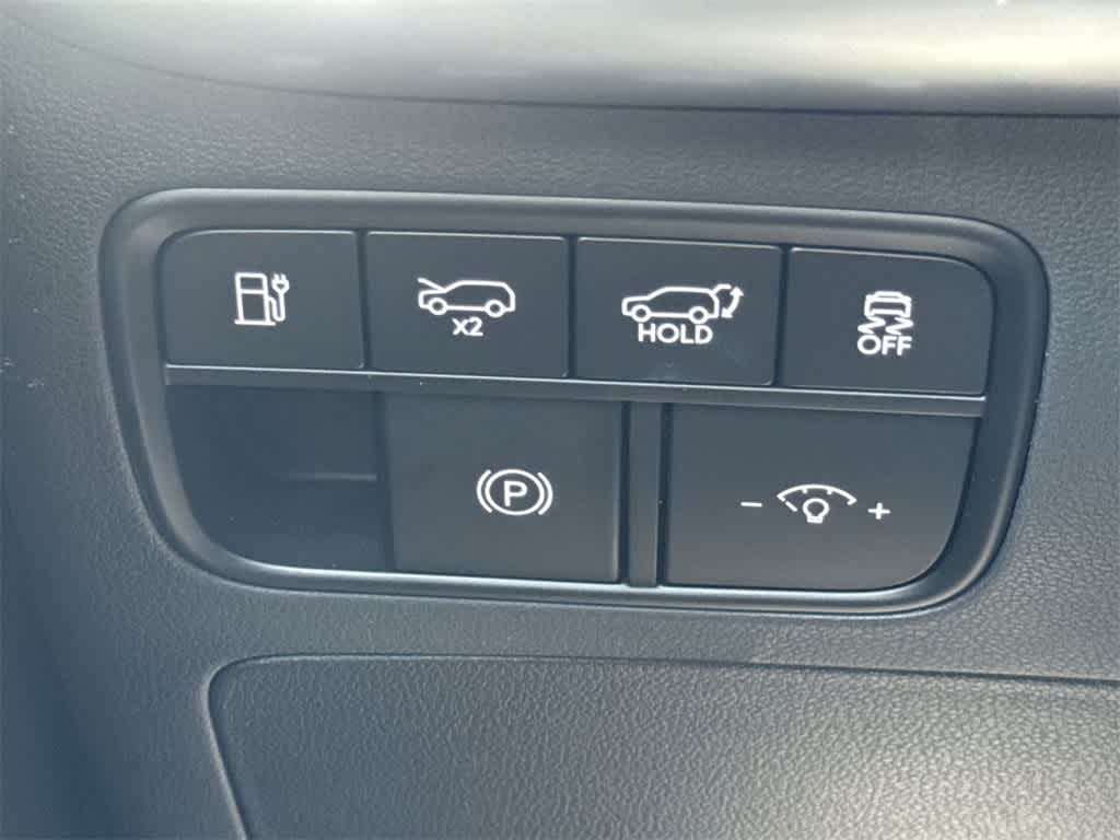 Thumbnail: 2026 Hyundai Ioniq - 17