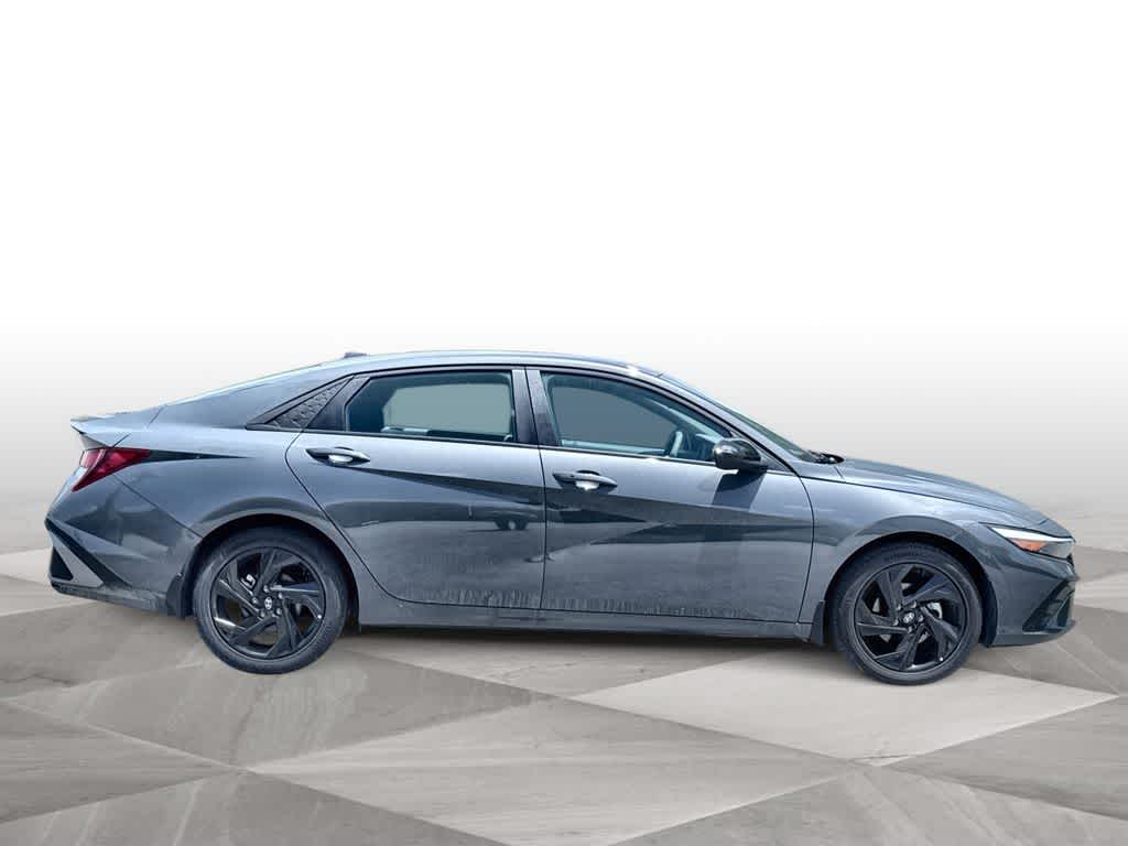 Thumbnail: 2026 Hyundai Elantra - 9