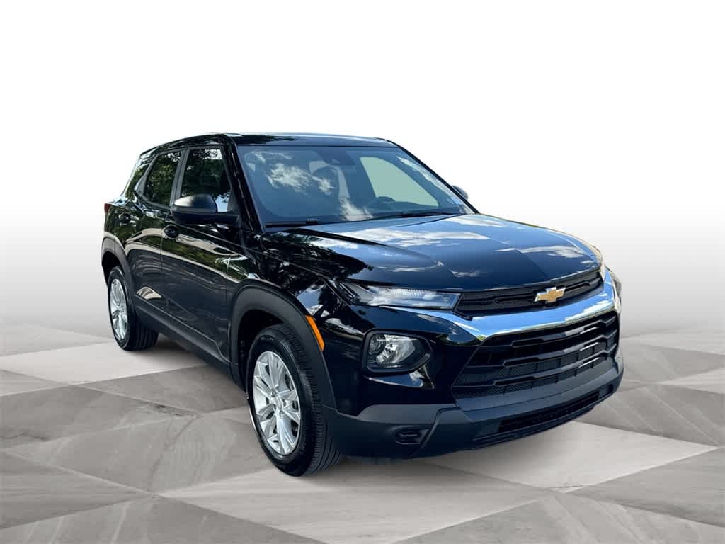 Thumbnail: 2023 Chevrolet TrailBlazer - 2