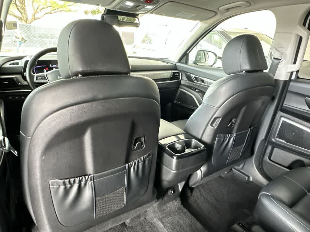 Thumbnail: 2023 Kia Telluride - 22