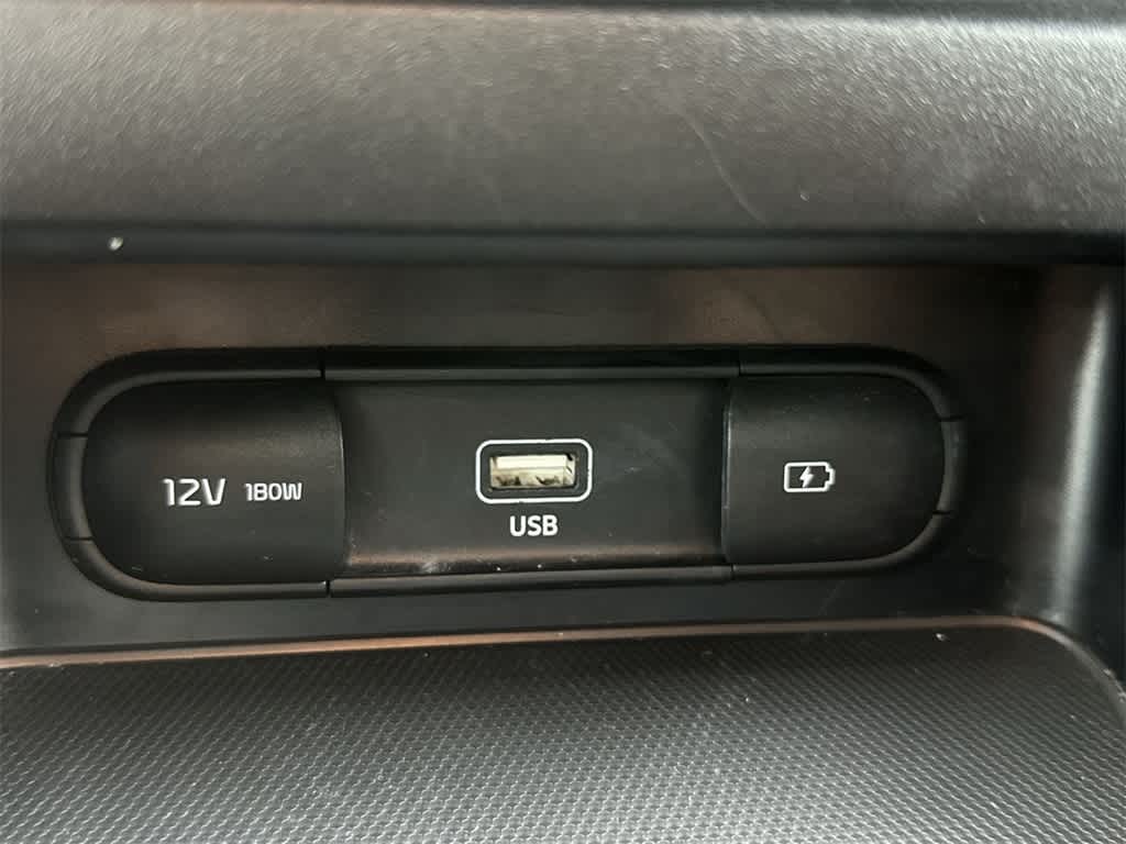 Thumbnail: 2023 Kia Forte - 17