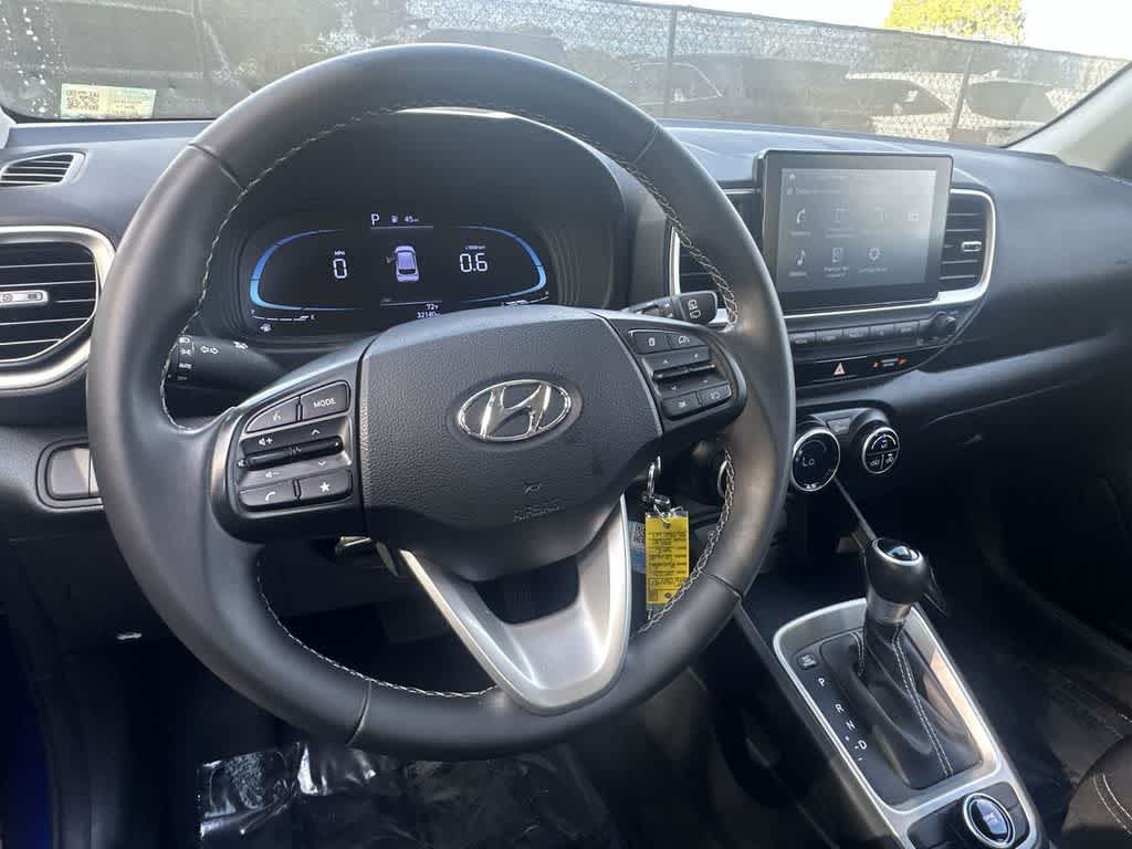 Thumbnail: 2023 Hyundai Venue - 13