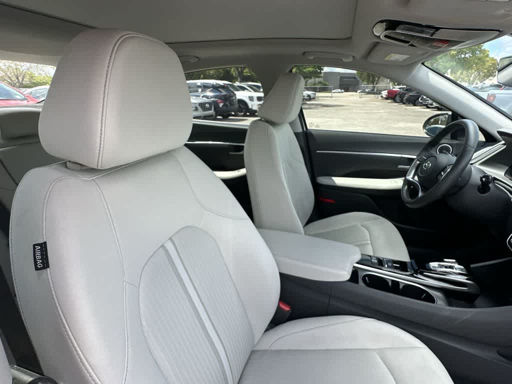 Thumbnail: 2023 Hyundai Sonata - 27