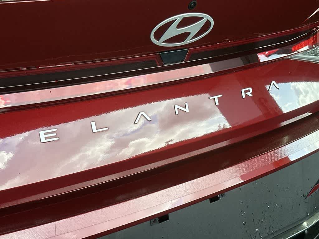 Thumbnail: 2024 Hyundai Elantra - 10