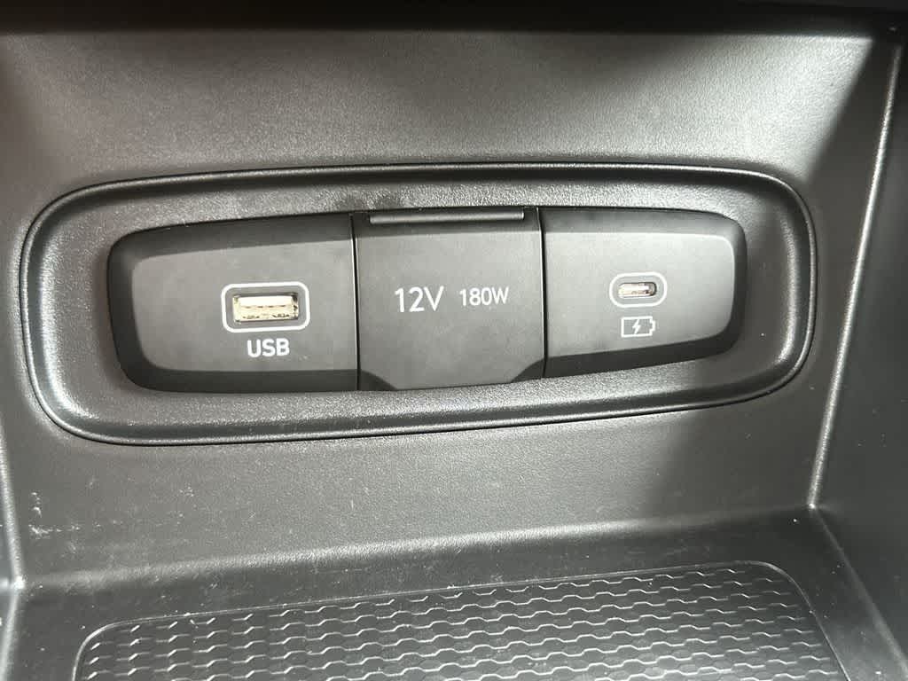 Thumbnail: 2025 Hyundai Venue - 17