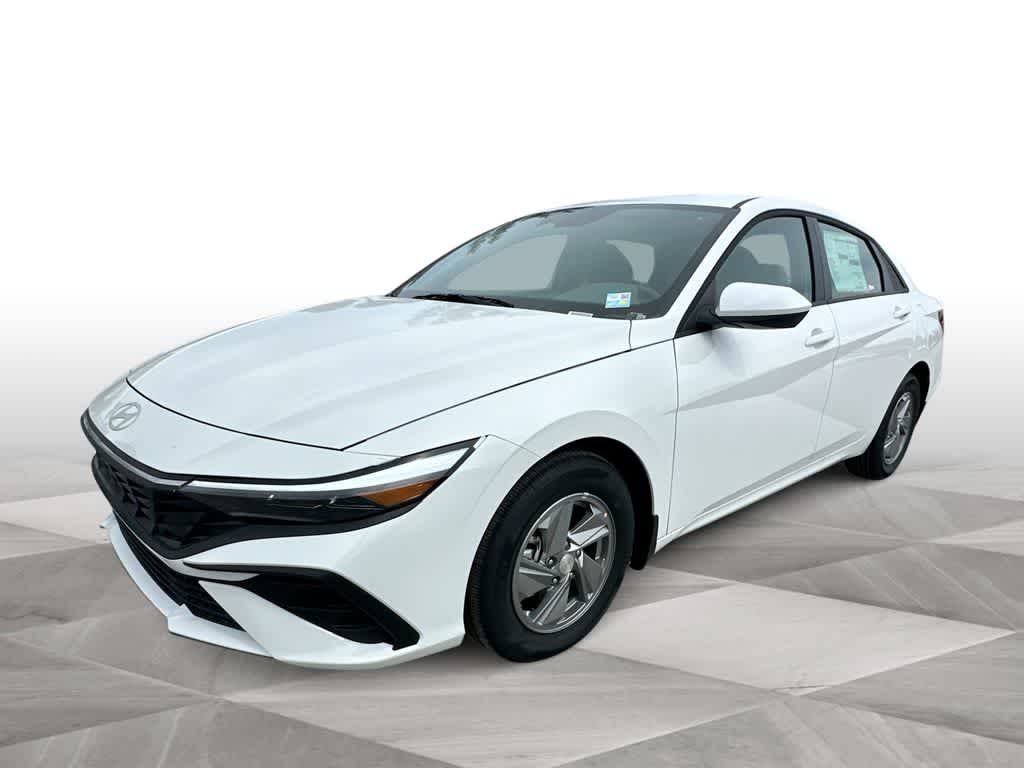 Thumbnail: 2026 Hyundai Elantra - 4