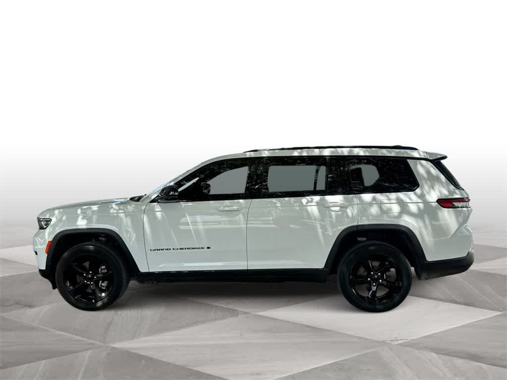 Thumbnail: 2023 Jeep Grand Cherokee L - 5