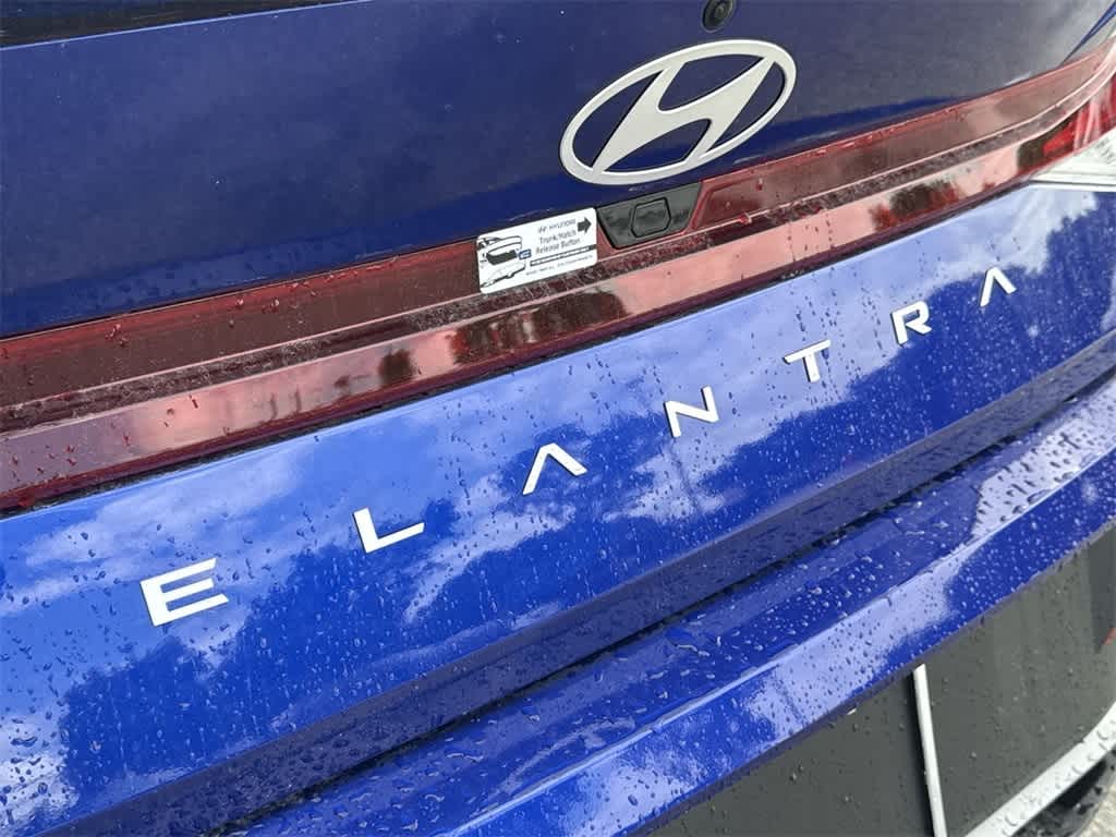 Thumbnail: 2025 Hyundai Elantra - 10