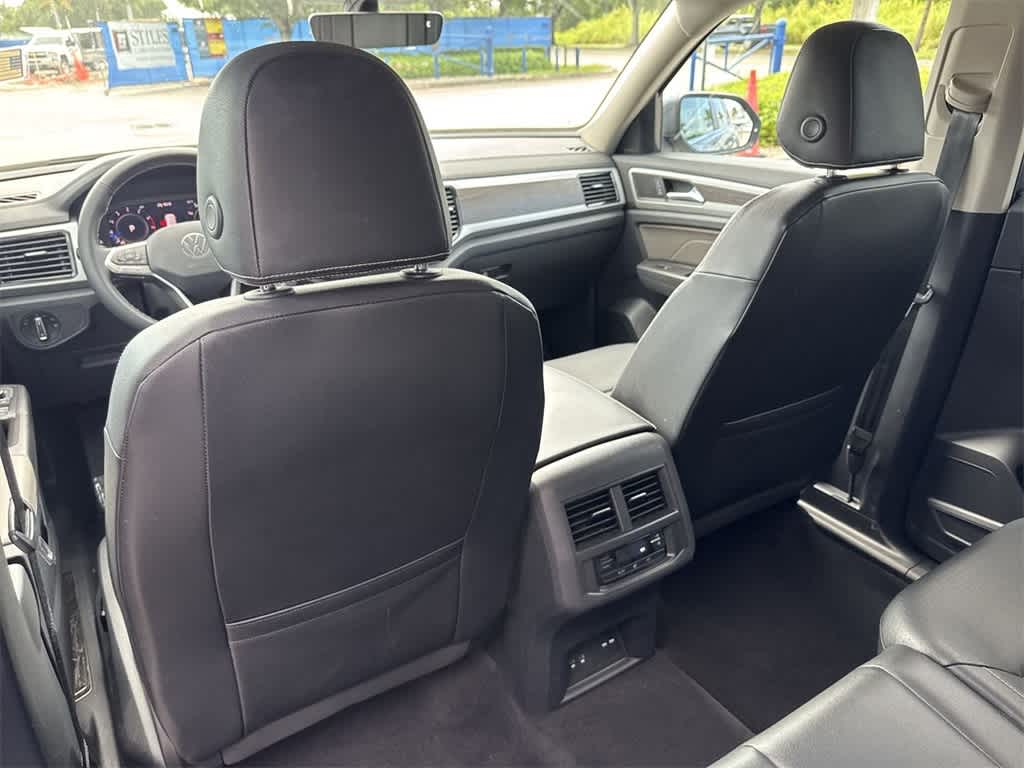 2022 Volkswagen Atlas SE 23