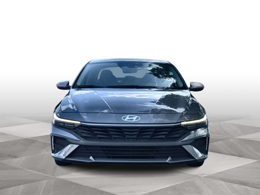 Thumbnail: 2024 Hyundai Elantra - 3