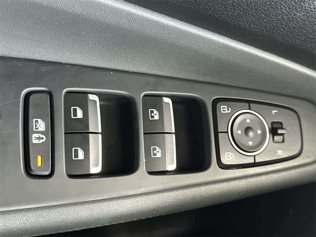 Thumbnail: 2023 Hyundai Santa Fe - 17